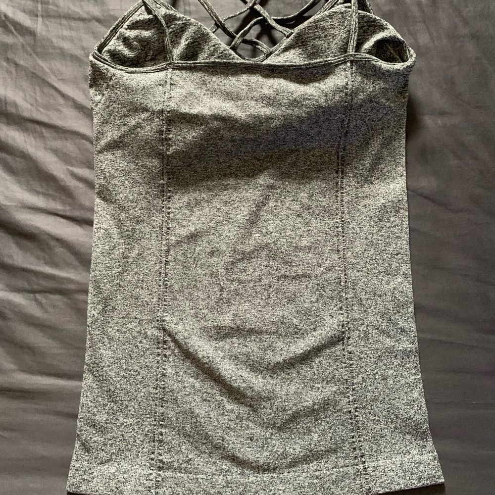 Work out top - Picture 2 of 2